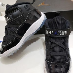 Jordan space jams 9c
